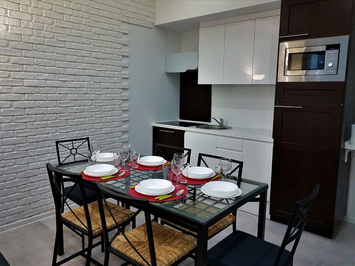 Lux Apartment Center ヴロツワフ エクステリア 写真