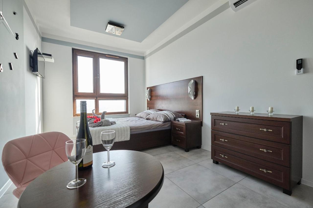 Lux Apartment Center ヴロツワフ エクステリア 写真